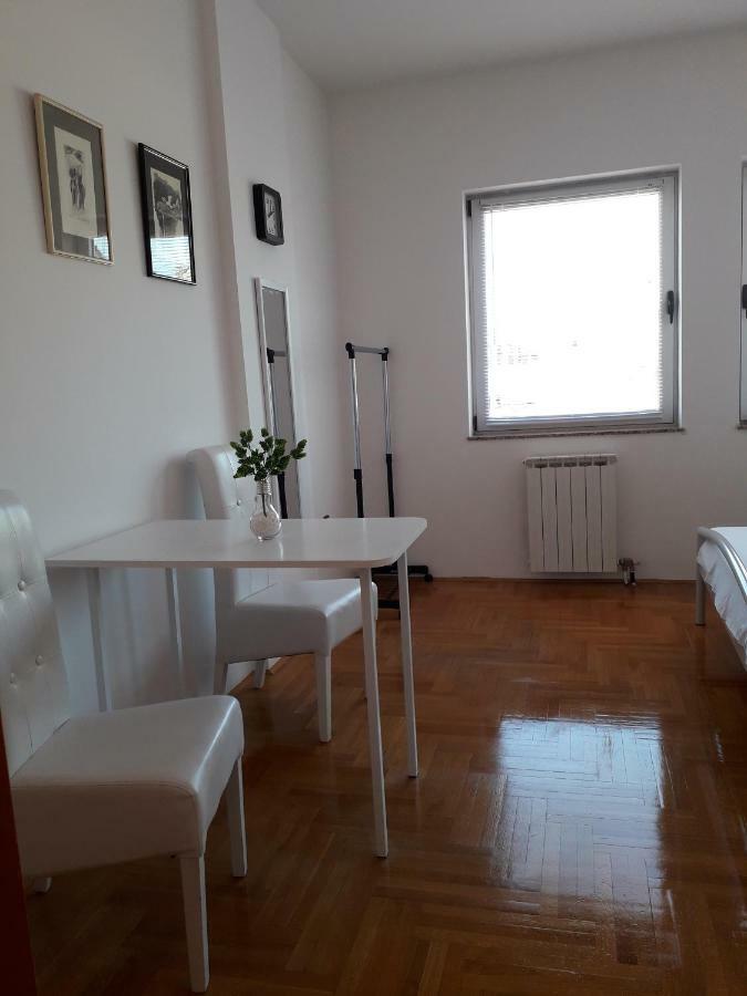 נובי סאד Apartman Dunja Ns 2 מראה חיצוני תמונה