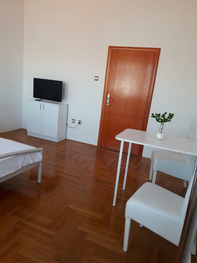 נובי סאד Apartman Dunja Ns 2 מראה חיצוני תמונה
